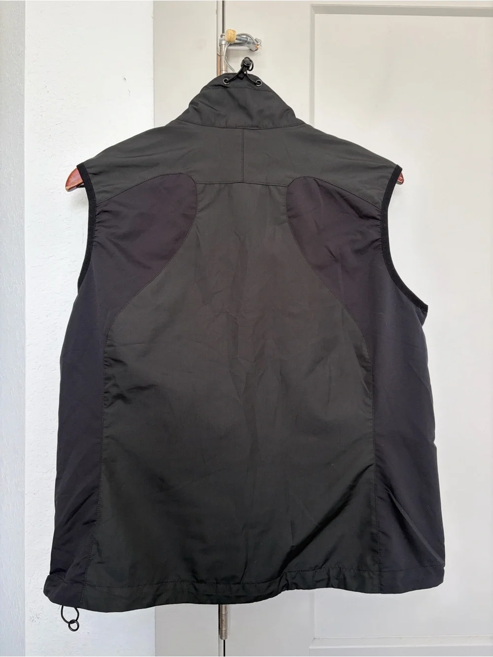 JACK WOLFSKIN BLACK SOFTSHELL FULL ZIP VEST WOMENS XL